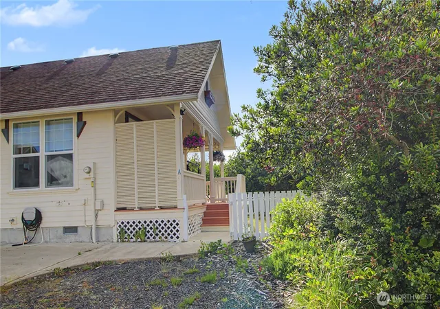 Photo 4 of Condo for sale at 493 Ocean Spray St SW #A, Ocean Shores, WA 98569 | MLS# NWM2551515 | Listing updated on 2026-10-01