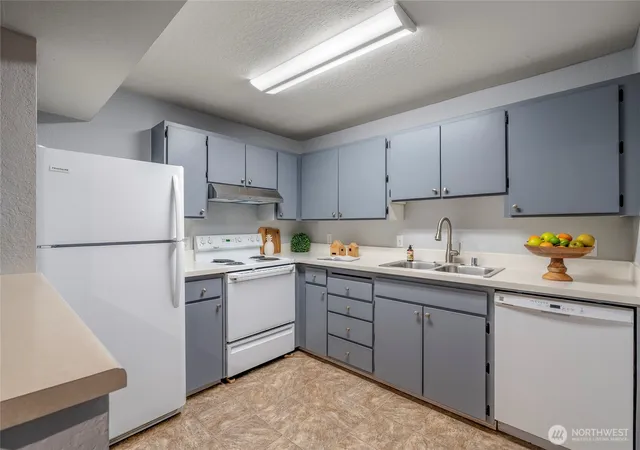 Photo 3 of Condo for sale at 9474 Redmond Woodinville Rd Ne #A202E, Redmond, WA 98052 | MLS# NWM2551545 | Listing updated on 2026-10-02