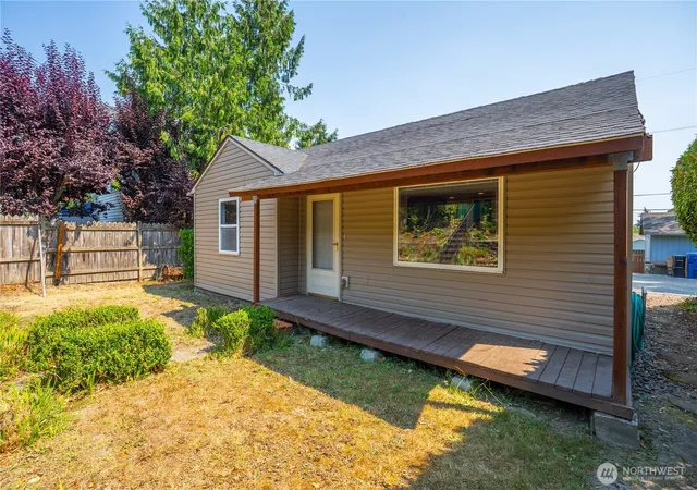 Photo 1 of Sale Pending at 9802 35th Avenue Sw, Seattle, WA 98126 | MLS# NWM2551577 | Listing updated on 2026-10-10