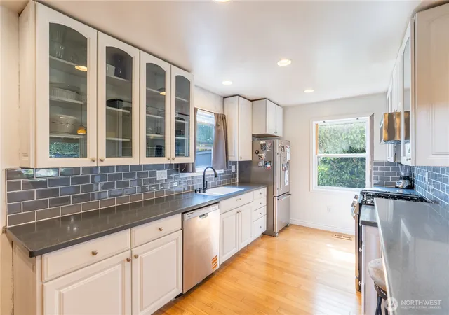 Photo 3 of Sale Pending at 9802 35th Avenue SW, Seattle, WA 98126 | MLS# NWM2551577 | Listing updated on 2026-10-10