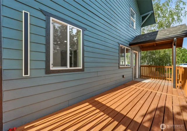 Photo 2 of Single family home for sale at 132 Drumheller St, Walla Walla, WA 99362 | MLS# NWM2551581 | Listing updated on 2026-09-17