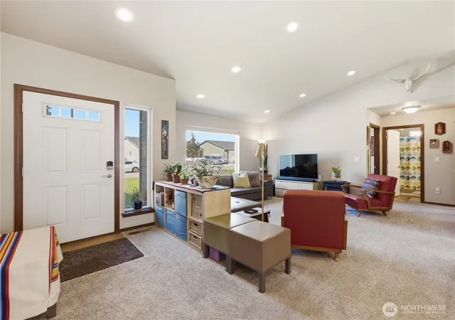 Photo 3 of Single family home for sale at 159 George Loop, Rock Island, WA 98850 | MLS# NWM2551648 | Listing updated on 2026-09-22