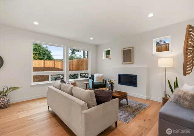 Photo 4 of Single family home for sale at 1126 Whidbey St, Bellingham, WA 98229 | MLS# NWM2551678 | Listing updated on 2026-10-01