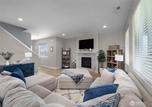 Photo 4 of Sale Pending at 9011 Viola St SE, Olympia, WA 98501 | MLS# NWM2551680 | Listing updated on 2026-09-24