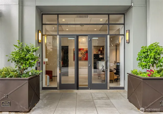 Photo 2 of Condo for sale at 98 Union St #709, Seattle, WA 98101 | MLS# NWM2551692 | Listing updated on 2026-09-22