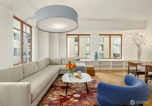 Photo 4 of Condo for sale at 98 Union St #709, Seattle, WA 98101 | MLS# NWM2551692 | Listing updated on 2026-09-22