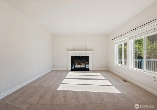 Photo 4 of Single family home for sale at 11633 SE 76th Court, Newcastle, WA 98056 | MLS# NWM2551719 | Listing updated on 2026-10-02