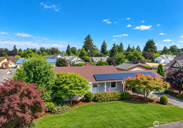 Photo 2 of Single family home for sale at 1021 H St, Centralia, WA 98531 | MLS# NWM2551724 | Listing updated on 2026-09-22