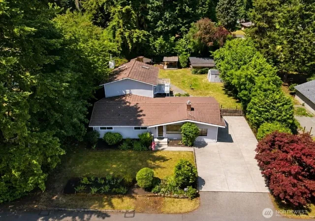 Photo 3 of Single family home for sale at 15621 84th Avenue Ne, Kenmore, WA 98028 | MLS# NWM2551747 | Listing updated on 2026-10-02