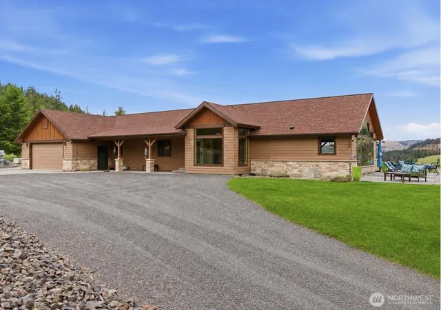 Photo 4 of Single family home for sale at 34951 & 34947 Sharptail Ln, Davenport, WA 99122 | MLS# NWM2551764 | Listing updated on 2026-09-22