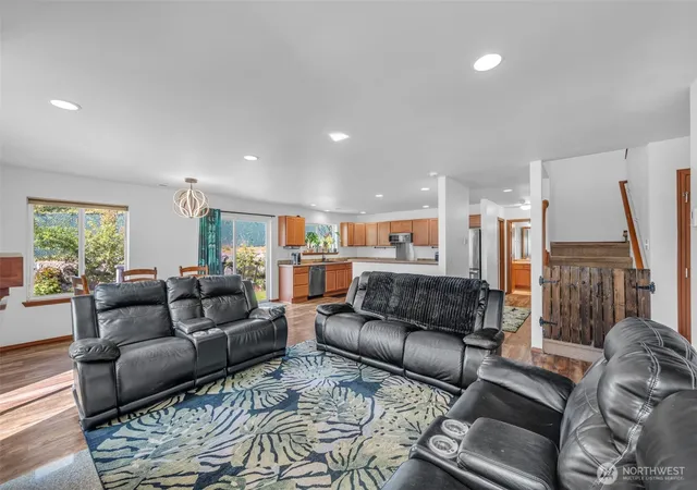 Photo 3 of Single family home for sale at 11707 22nd Street Se, Lake Stevens, WA 98258 | MLS# NWM2551783 | Listing updated on 2026-09-22