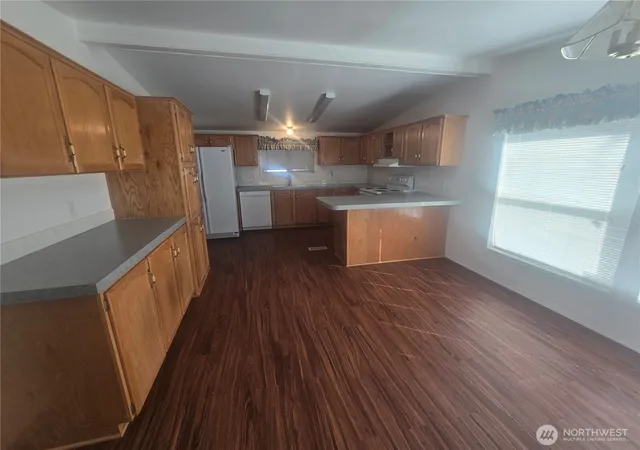 Photo 2 of Manufactured home for sale at 24707 Sr 706 E, Ashford, WA 98304 | MLS# NWM2551816 | Listing updated on 2026-09-22