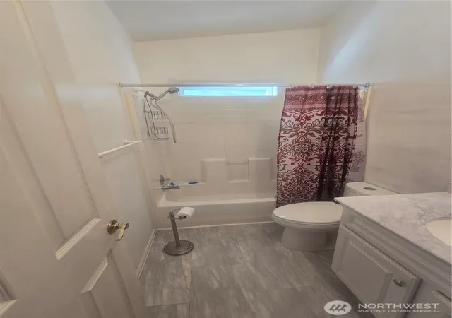 Photo 4 of Manufactured home for sale at 24707 Sr 706 E, Ashford, WA 98304 | MLS# NWM2551816 | Listing updated on 2026-09-22