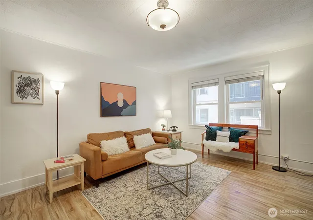 Photo 4 of Condo for sale at 4725 15th Avenue NE #16, Seattle, WA 98105 | MLS# NWM2551817 | Listing updated on 2026-09-25