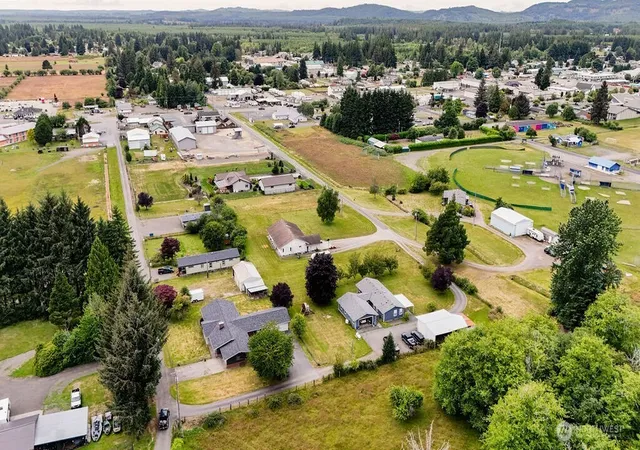 Photo 2 of Single family home for sale at 461 Fern Hl Rd, Forks, WA 98331 | MLS# NWM2551888 | Listing updated on 2026-09-22