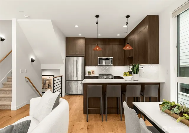 Photo 3 of Townhouse for sale at 2368 Franklin Ave E #B, Seattle, WA 98102 | MLS# NWM2551934 | Listing updated on 2026-10-12