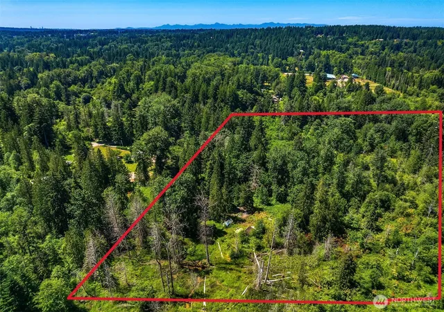 Photo 3 of Manufactured home for sale at 13522 198th Avenue Ne, Woodinville, WA 98077 | MLS# NWM2551959 | Listing updated on 2026-09-22