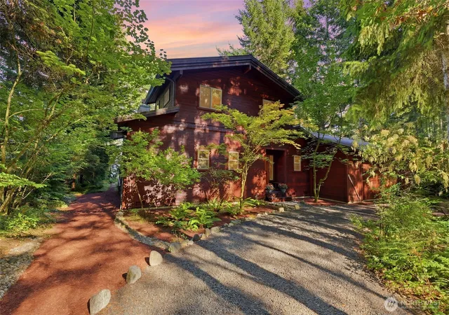 Photo 3 of Sale Pending at 151 E Tamarack Ln, Shelton, WA 98584 | MLS# NWM2551981 | Listing updated on 2026-10-01