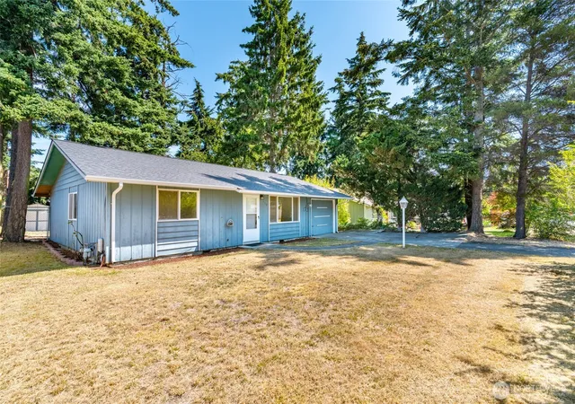 Photo 1 of Single family home for sale at 1112 Ridgeway Dr, Oak Harbor, WA 98277 | MLS# NWM2551984 | Listing updated on 2026-09-22