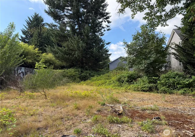 Photo 3 of Land for sale at 1724 N 107th Street, Seattle, WA 98133 | MLS# NWM2551995 | Listing updated on 2026-09-22