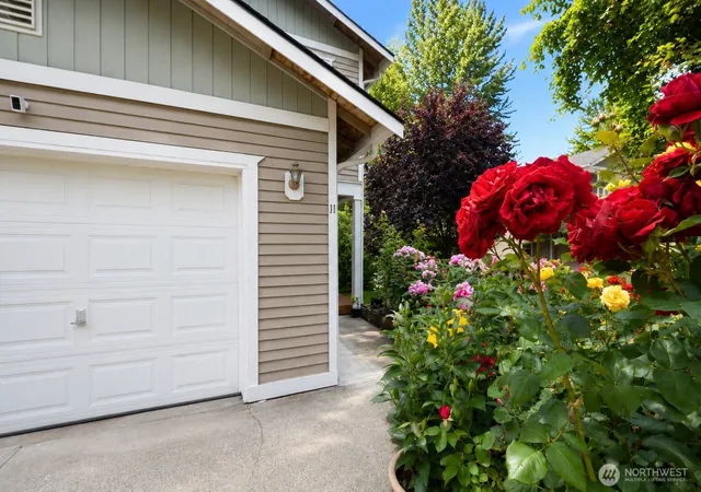 Photo 3 of Sale Pending at 1615 112th Street SW #11, Everett, WA 98204 | MLS# NWM2552008 | Listing updated on 2026-09-25