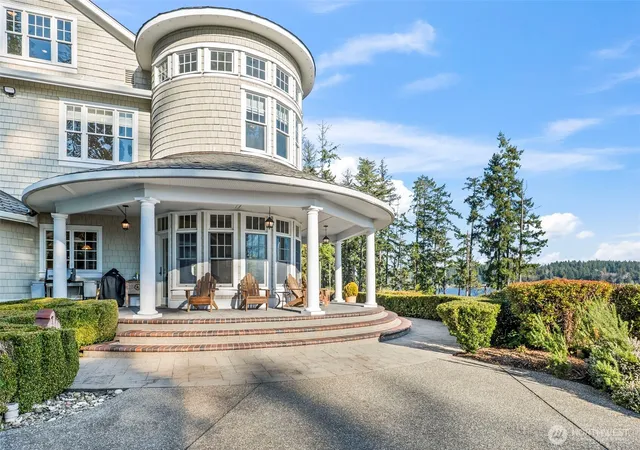 Photo 2 of Single family home for sale at 7104 E Grapeview Loop Rd, Allyn, WA 98524 | MLS# NWM2552037 | Listing updated on 2026-10-01