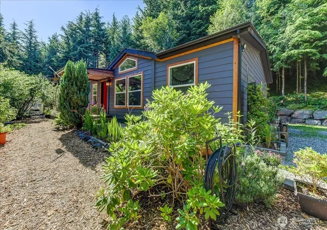 Photo 1 of Manufactured home for sale at 34175 Se 327th Place, Ravensdale, WA 98051 | MLS# NWM2552074 | Listing updated on 2026-09-26