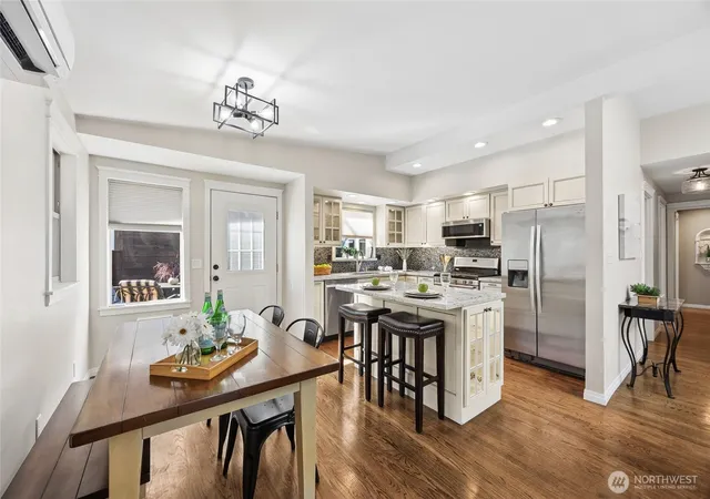 Photo 4 of Single family home for sale at 15438 SE 42nd Street, Bellevue, WA 98006 | MLS# NWM2552105 | Listing updated on 2026-09-25