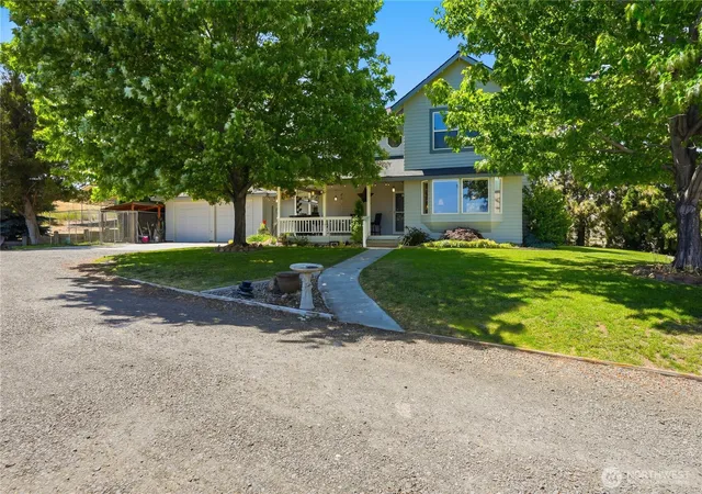 Photo 2 of Single family home for sale at 530 Wakatak Rd, Yakima, WA 98908 | MLS# NWM2552114 | Listing updated on 2026-09-22