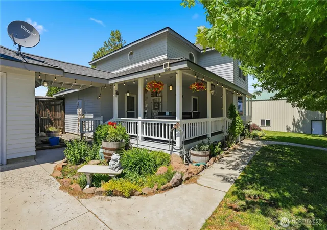 Photo 3 of Single family home for sale at 530 Wakatak Rd, Yakima, WA 98908 | MLS# NWM2552114 | Listing updated on 2026-09-22