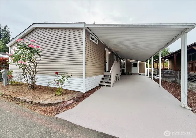 Photo 1 of Manufactured home for sale at 15410 Se 272nd Street #10, Kent, WA 98042 | MLS# NWM2552185 | Listing updated on 2026-09-29