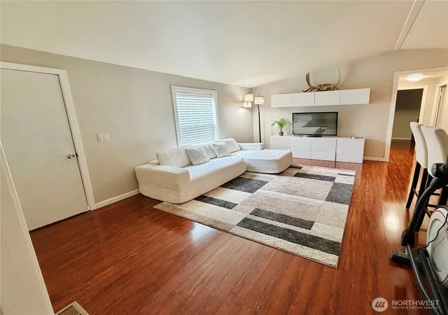Photo 3 of Manufactured home for sale at 15410 SE 272nd Street #10, Kent, WA 98042 | MLS# NWM2552185 | Listing updated on 2026-09-29