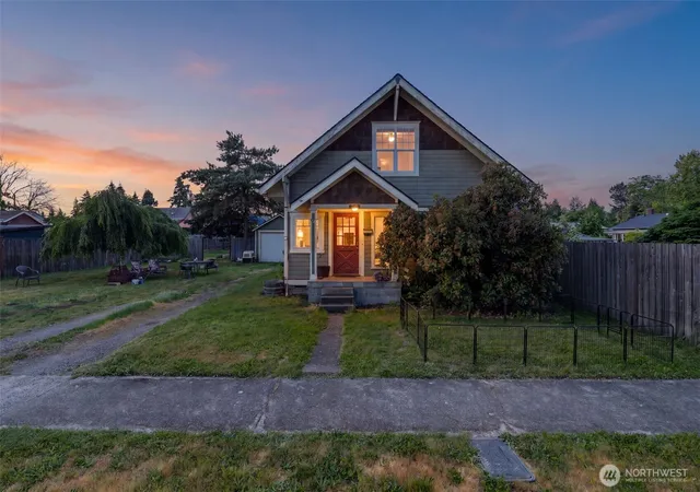 Photo 1 of Single family home for sale at 1208 W Pear St, Centralia, WA 98531 | MLS# NWM2552216 | Listing updated on 2026-09-22