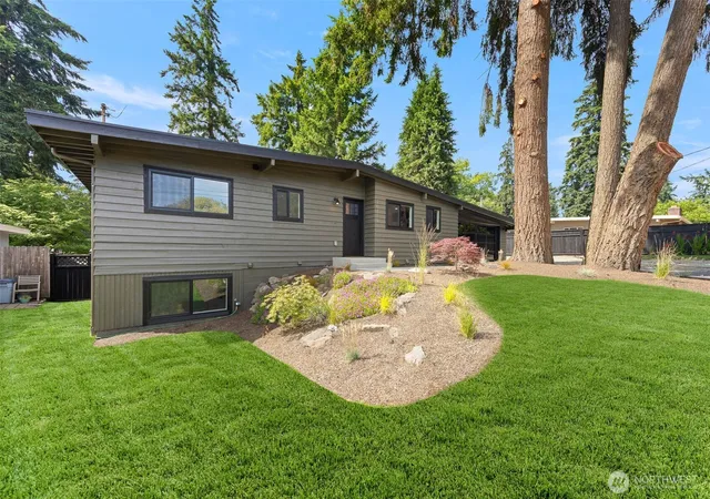 Photo 2 of Single family home for sale at 16719 Se 4th Place, Bellevue, WA 98008 | MLS# NWM2552249 | Listing updated on 2026-10-02