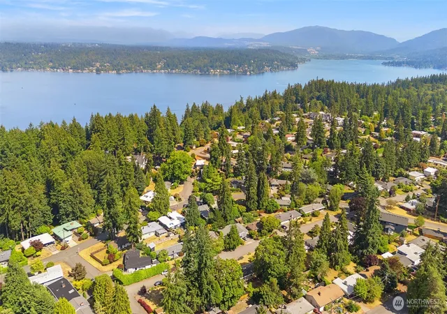 Photo 35 of Single family home for sale at 16719 SE 4th Place, Bellevue, WA 98008 | MLS# NWM2552249 | Listing updated on 2026-10-13