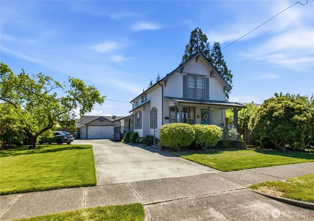 Photo 2 of Single family home for sale at 1718 Langdon St, Sumner, WA 98390 | MLS# NWM2552298 | Listing updated on 2026-09-22