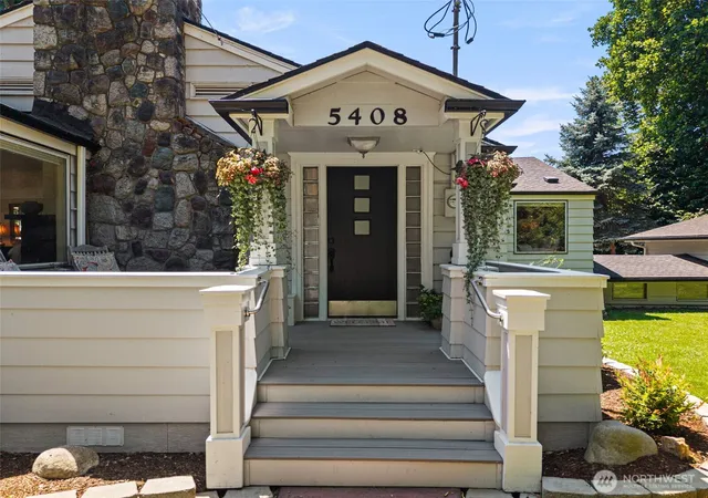 Photo 2 of Single family home for sale at 5408 71st Avenue Ct E, Puyallup, WA 98371 | MLS# NWM2552314 | Listing updated on 2026-09-22