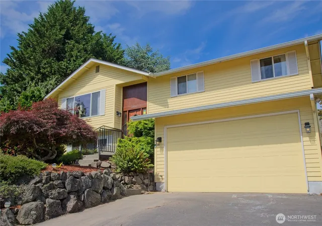 Photo 28 of Single family home for sale at 6804 47th Avenue E, Tacoma, WA 98443 | MLS# NWM2552315 | Listing updated on 2026-10-01