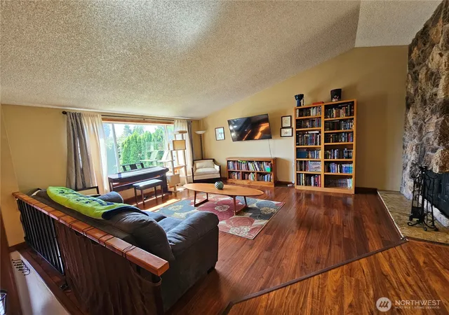 Photo 3 of Single family home for sale at 6804 47th Avenue E, Tacoma, WA 98443 | MLS# NWM2552315 | Listing updated on 2026-10-01