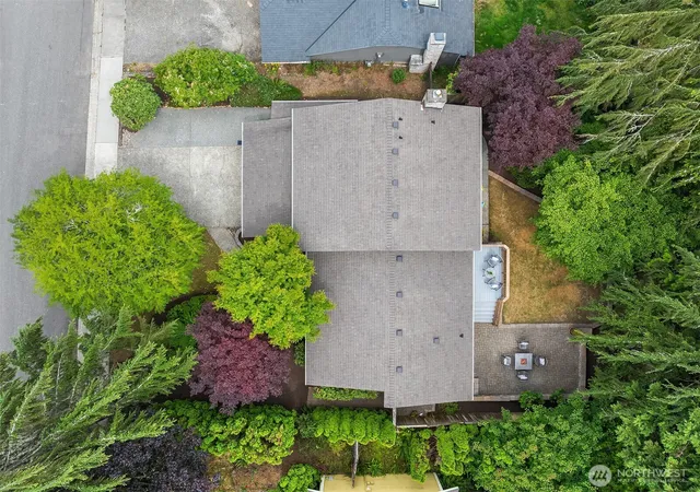 Photo 3 of Sale Pending at 4836 158th Place SE, Bellevue, WA 98006 | MLS# NWM2552336 | Listing updated on 2026-09-04
