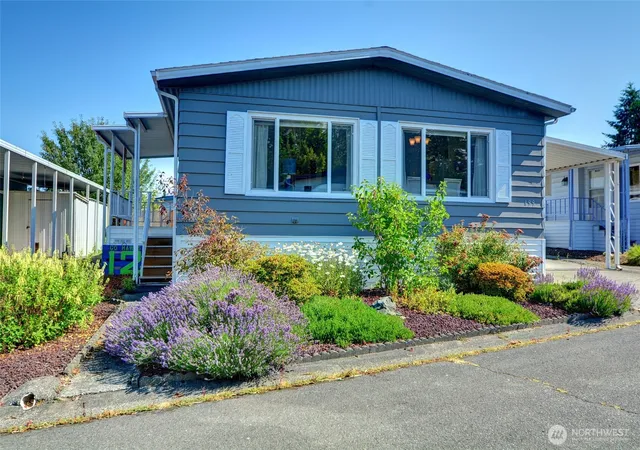 Photo 2 of Manufactured home for sale at 1415 84th Street Se #199, Everett, WA 98208 | MLS# NWM2552347 | Listing updated on 2026-09-22