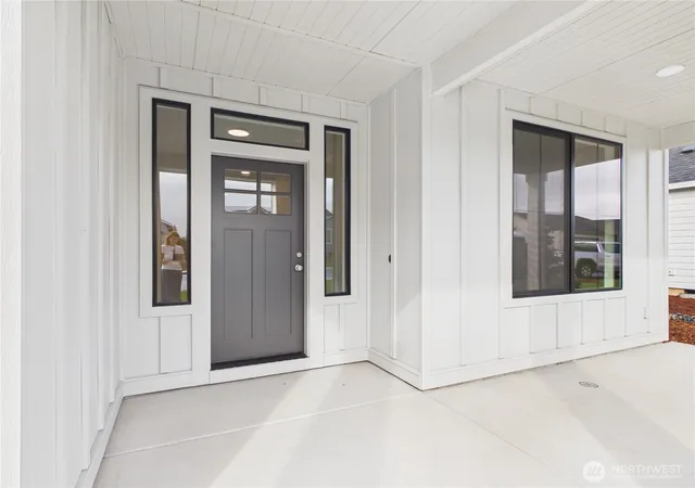 Photo 2 of Single family home for sale at 605 Powell Ave, Winlock, WA 98596 | MLS# NWM2552358 | Listing updated on 2026-10-13