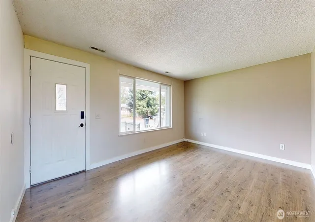 Photo 2 of Single family home for sale at 733 Ridge Pl, Omak, WA 98841 | MLS# NWM2552365 | Listing updated on 2026-09-22