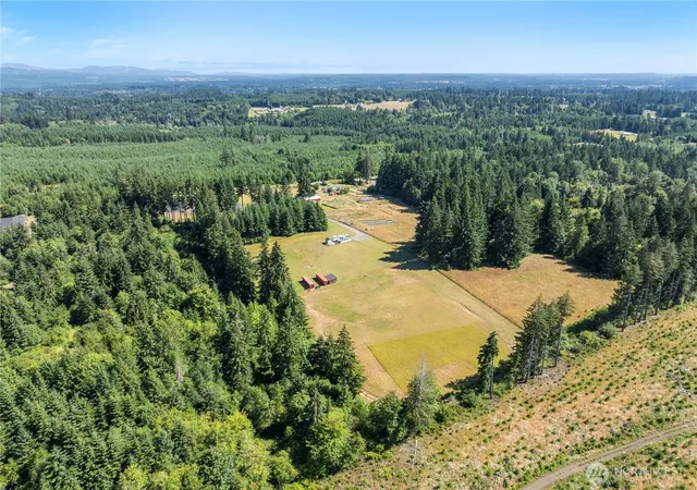 Photo 3 of Sale Pending at 10017 Prather Rd Sw, Centralia, WA 98531 | MLS# NWM2552378 | Listing updated on 2026-09-25