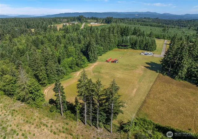 Photo 4 of Sale Pending at 10017 Prather Rd SW, Centralia, WA 98531 | MLS# NWM2552378 | Listing updated on 2026-09-25