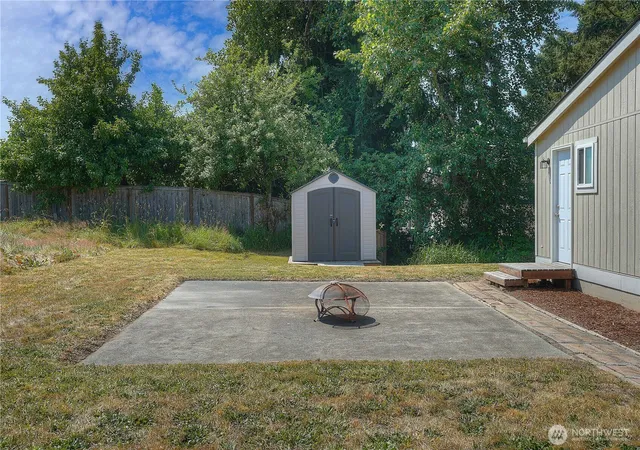 Photo 3 of Sale Pending at 1402 103rd Street E, Tacoma, WA 98445 | MLS# NWM2552410 | Listing updated on 2026-09-07