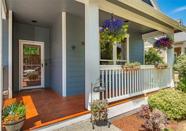 Photo 3 of Single family home for sale at 1461 Lupin St, Lynden, WA 98264 | MLS# NWM2552436 | Listing updated on 2026-09-22