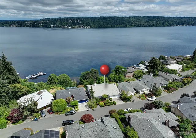 Photo 1 of Single family home for sale at 14820 39th Avenue Ne, Lake Forest Park, WA 98155 | MLS# NWM2552444 | Listing updated on 2026-09-30