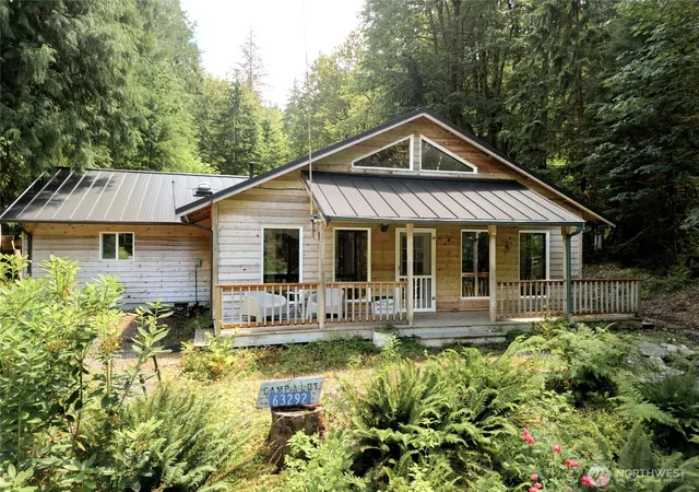 Photo 3 of Single family home for sale at 63292 W Ross Pl, Marblemount, WA 98267 | MLS# NWM2552467 | Listing updated on 2026-09-22