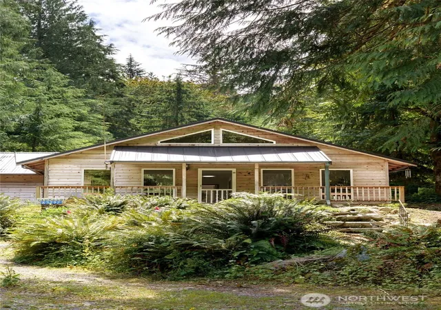 Photo 3 of Single family home for sale at 63292 W Ross Pl, Marblemount, WA 98267 | MLS# NWM2552467 | Listing updated on 2026-09-22